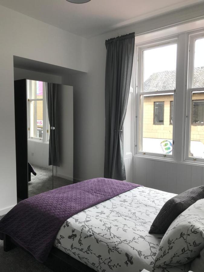 Carvetii - Edward House A - 2 Dbl Bed 1St Floor Flat Διαμέρισμα Ντανφέρμλιν Εξωτερικό φωτογραφία