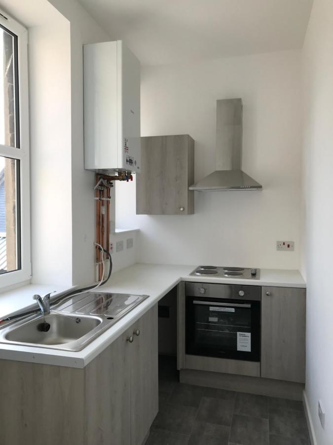 Carvetii - Edward House A - 2 Dbl Bed 1St Floor Flat Διαμέρισμα Ντανφέρμλιν Εξωτερικό φωτογραφία